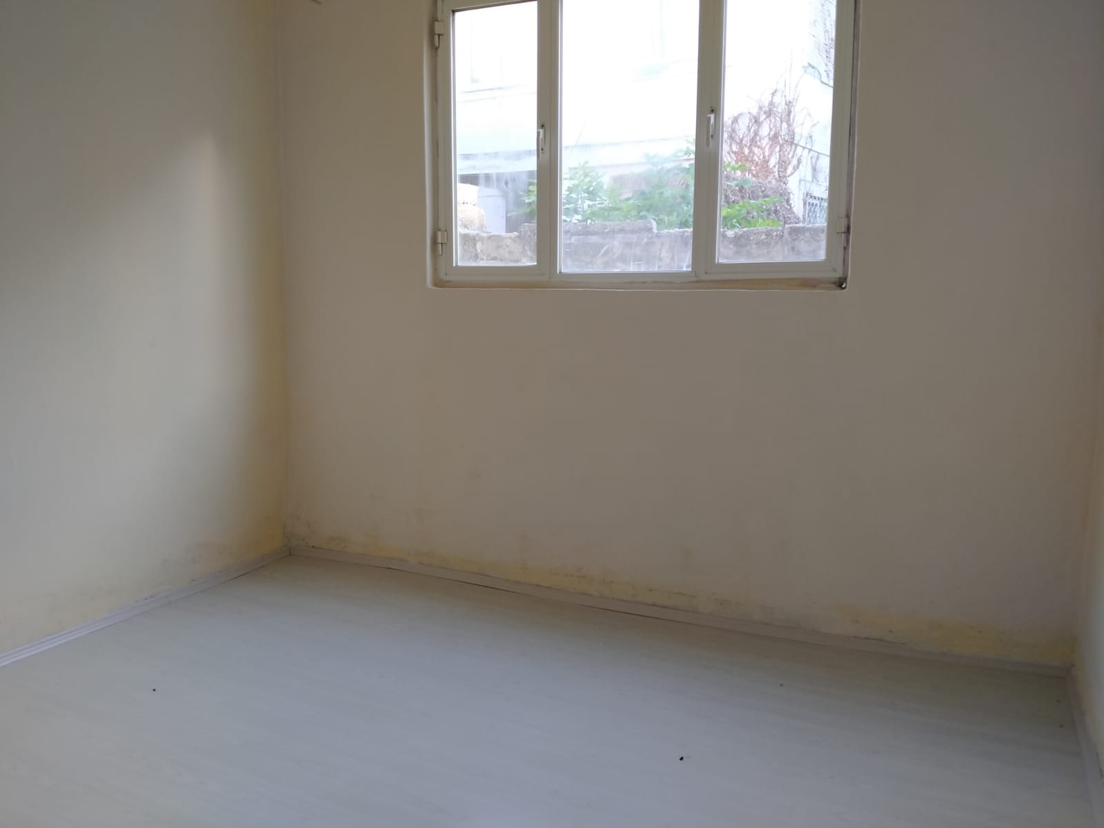 1 NOLU ERDOĞDU'DA 2+1 KİRALIK SOBALI DAİRE